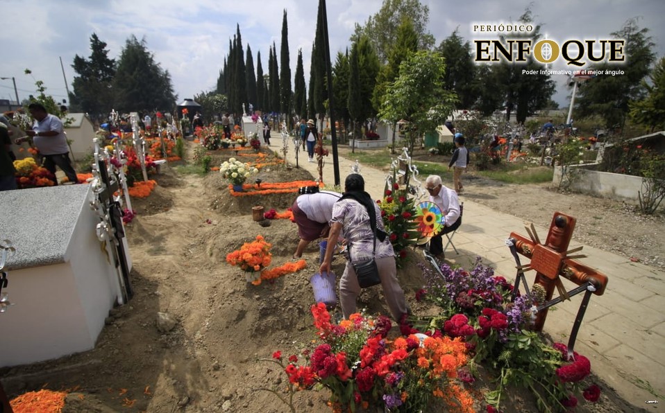Analizará Ayuntamiento reapertura de panteones