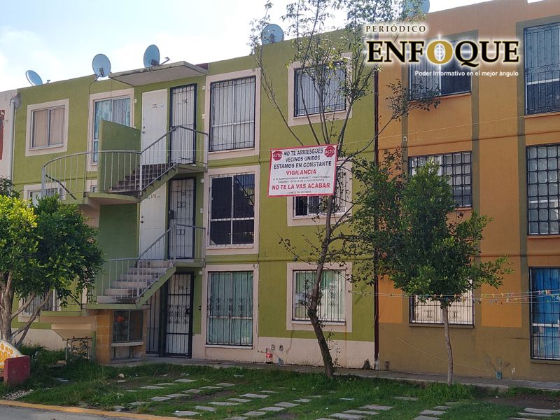 Colocan vecinos mantas en Misiones de San Francisco ante inseguridad 