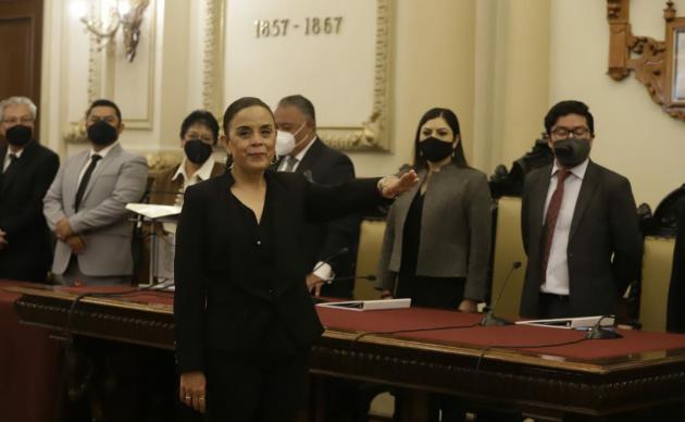 Argelia Arriaga rinde protesta como alcaldesa suplente de Puebla