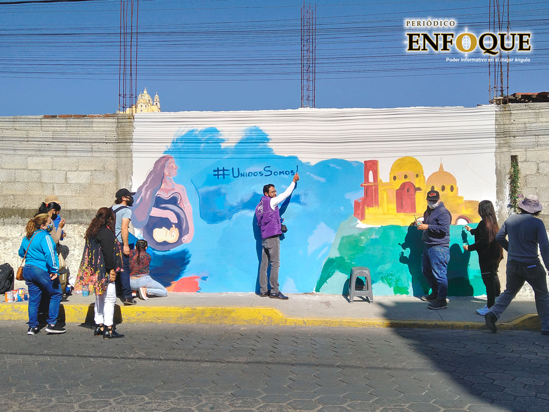 Pinta candidato del PES mural pro vida en polígono de Pueblo Mágico de Cholula