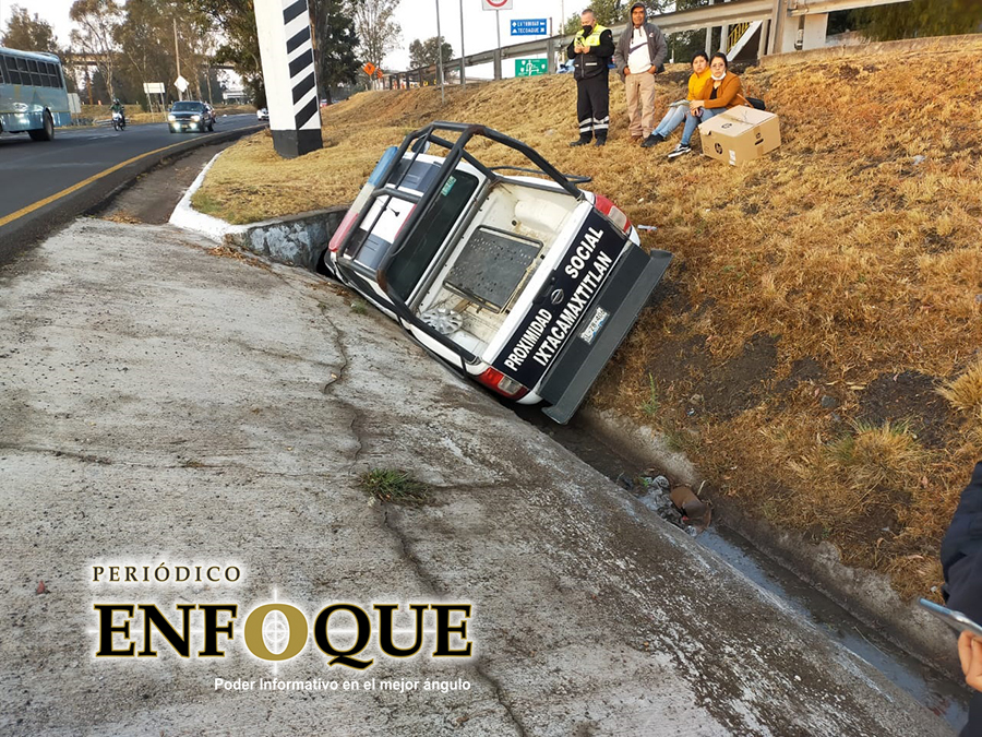 Sufren accidente policías municipales de Ixtacamaxtitlán, en Tlaxcala