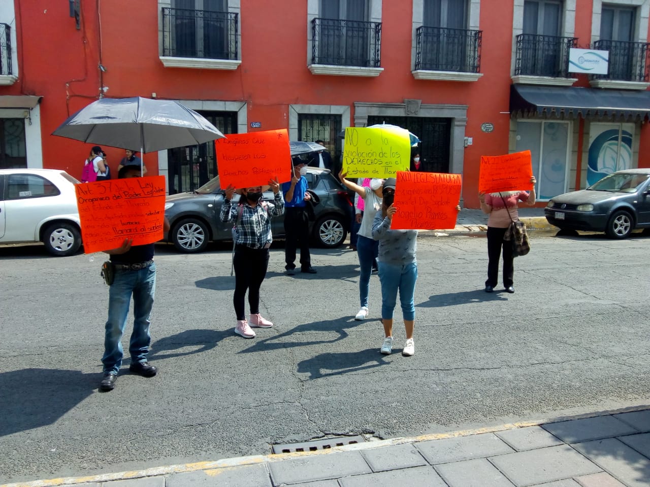 Se manifiestan diputados suplentes ante negativa de ser llamados a ocupar sus cargos 