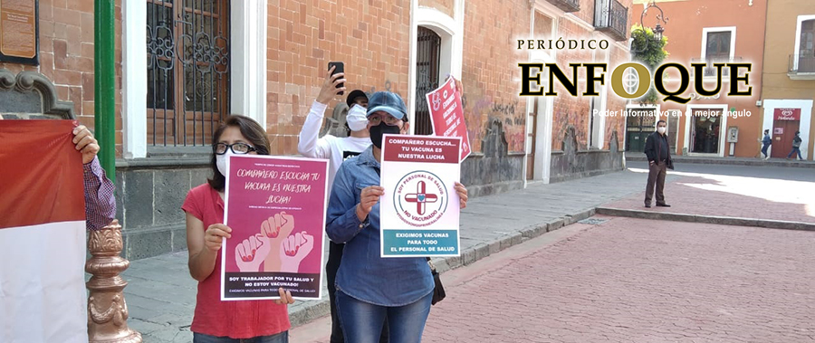 Exigen médicos particulares ser considerados con vacuna contra Covid 19