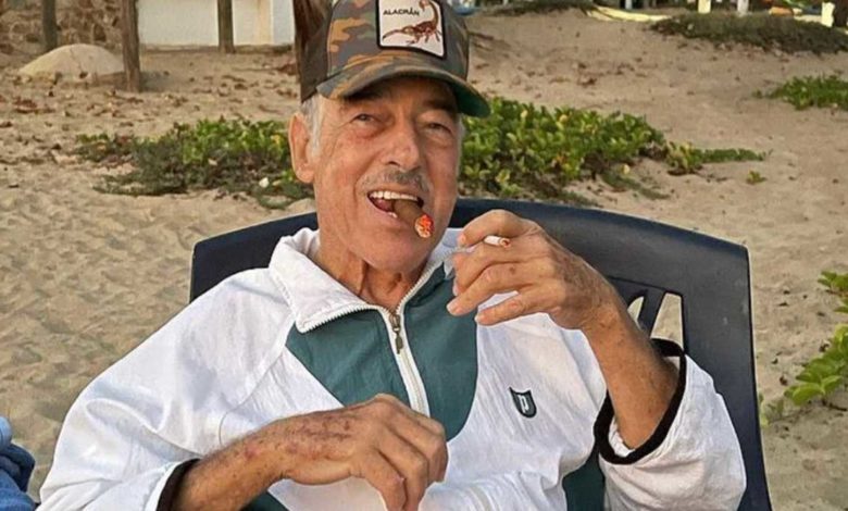 Frente a Yordi Rosado, Andrés García lanza disparos al aire para demostrar “cómo se defiende” (Video)