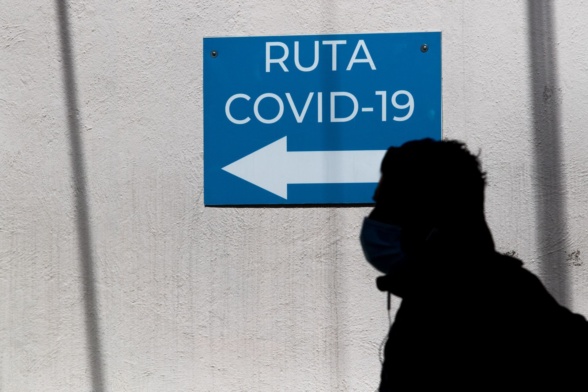 ¿Se avecina nueva ola de COVID en México? Epidemia va a la alza en 10 entidades del país