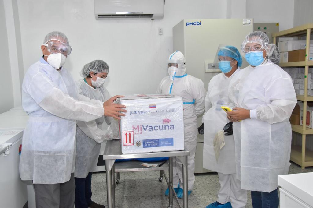 OMS entrega fechas de revisiones a vacunas anticovid Sinopharm, Sinovac y Sputnik V