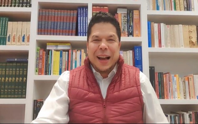 Instruyen a Morena justificar ante Gabriel Biestro la candidatura de Claudia Rivera