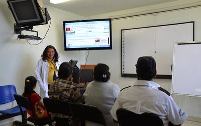 SESA Capacita personal de servicio de salud mental en Tlaxcala.