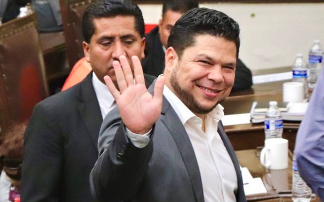 Biestro y Tonantzin Ferández renuevan licencias para continuar con la impugnación de candidaturas