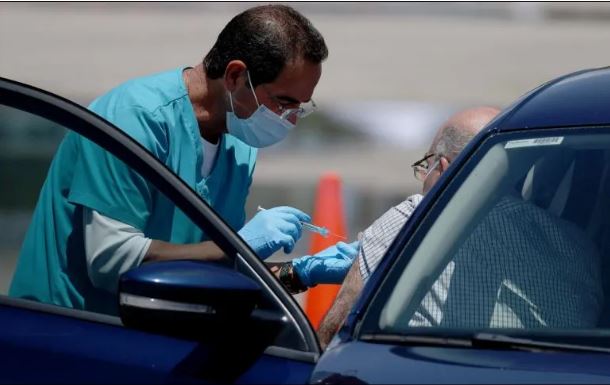 EU alcanza el objetivo de vacunación de Biden