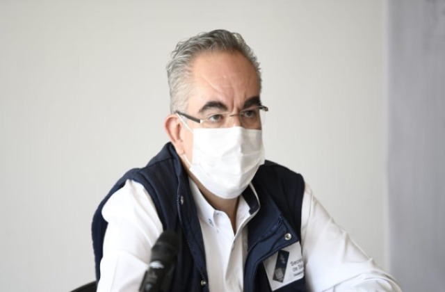 Consumo excesivo de alcohol tras vacunarse contra el Covid-19 afecta la producción de anticuerpos, advierte secretario de Salud
