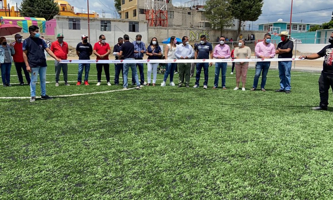 Inaugura alcaldesa capitalina Mildred Vergara obras en Atempan y Chimalpa