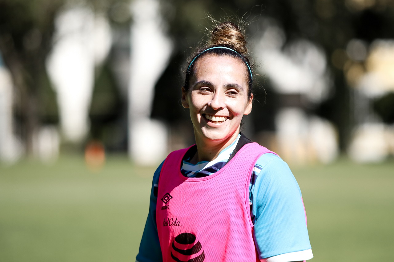 Mirelle Arciniega, de pensar en el retiro a ser figura en el Puebla Femenil 