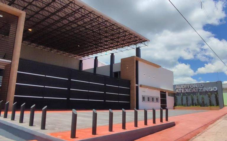 En Tetla finalizan con la remodelación del Auditorio de San Francisco.