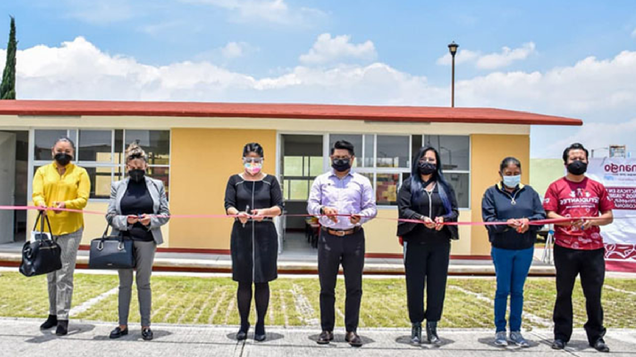 El Ayuntamiento de Coronango hace entrega de aulas educativas en Misiones de San Francisco 