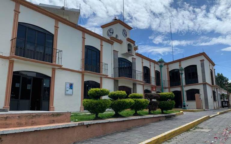 Juez ampara a ayuntamiento de Panotla ante la CFE