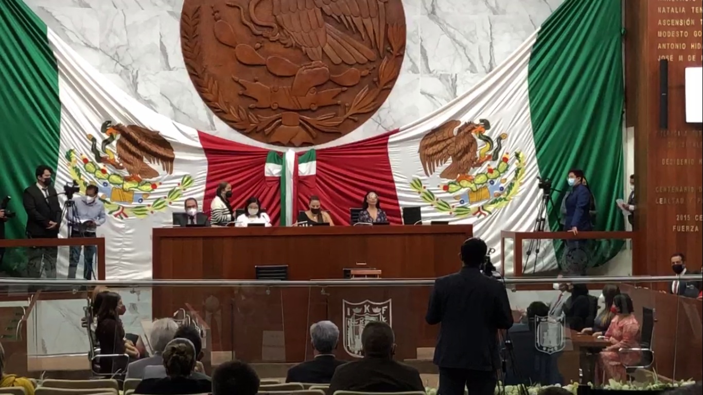 En el estado de Tlaxcala se lleva a cabo la toma de protesta de la LXIV legislatura
