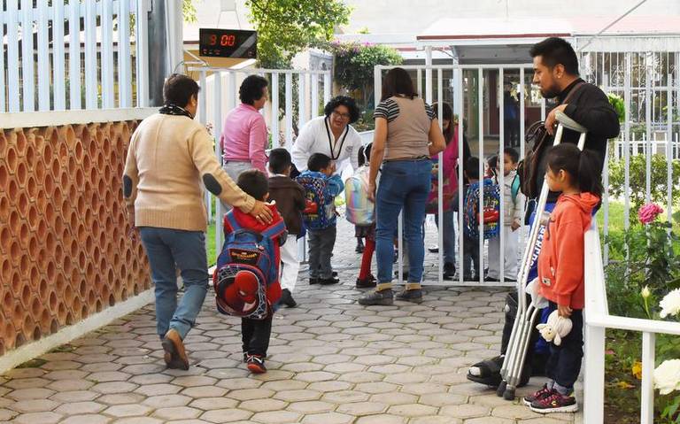 Obispo de Tlaxcala solicita responsabilidad a la ciudadanía en el regreso a las aulas.