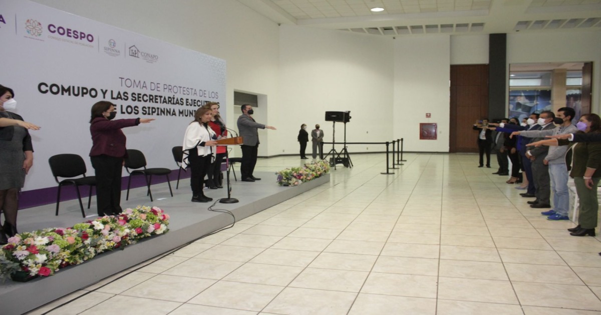Lorena Cuéllar tomó protesta a los 60 consejos municipales de población