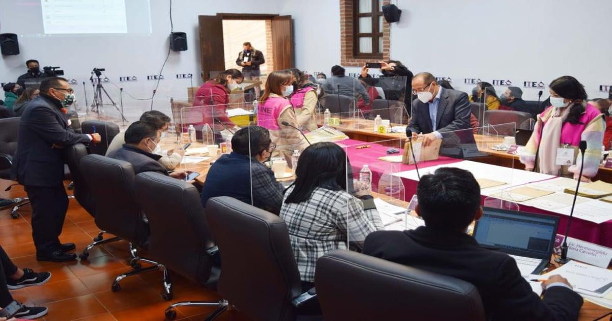 Declara ITE validez de elección extraordinaria; entrega constancias de mayoría