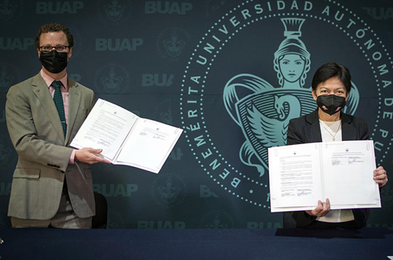 Firman convenio de colaboración entre la BUAP y el Ministerio de Educación de Perú