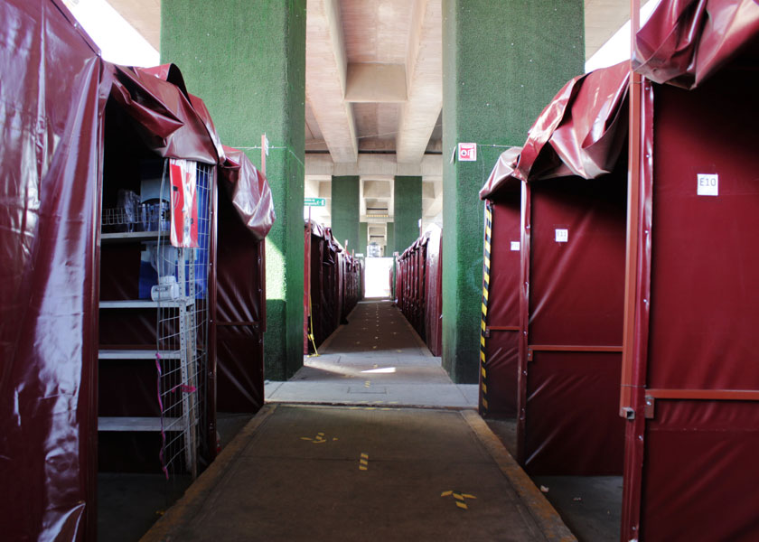 Comerciantes de Amalucan exigen espacios dignos para trabajar