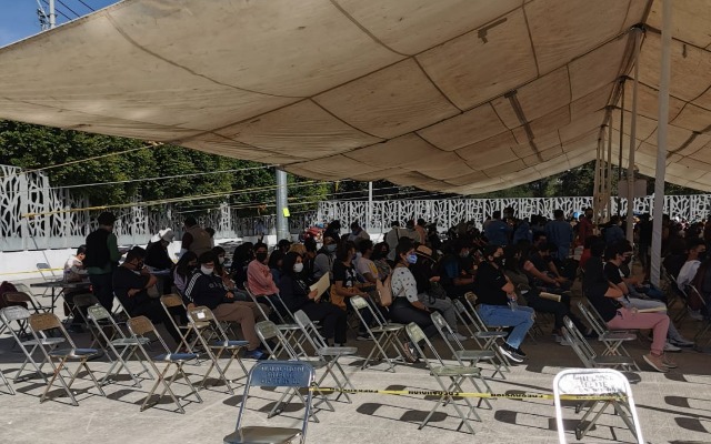 Logran aplicar más de 56 mil dosis en primer día de vacunación contra el Covid para adolescentes