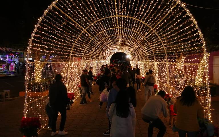 Primera edición de la Villa Navideña Tlaxcala es instalada