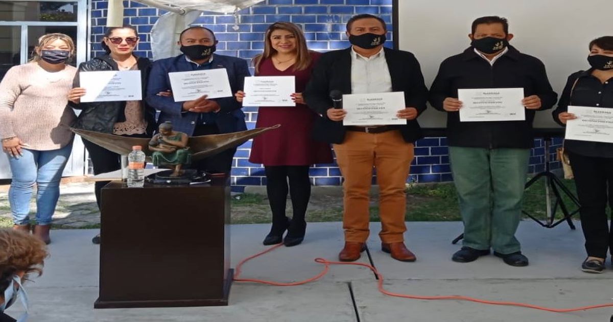 Presenta Ponencia Presidenta de Red de Emprendedoras de activismo en contra de la violencia hacia las mujeres en IEM