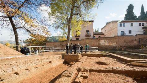 Hallan una estructura palatina desconocida en el jardín de la Alamedilla de la Alhambra