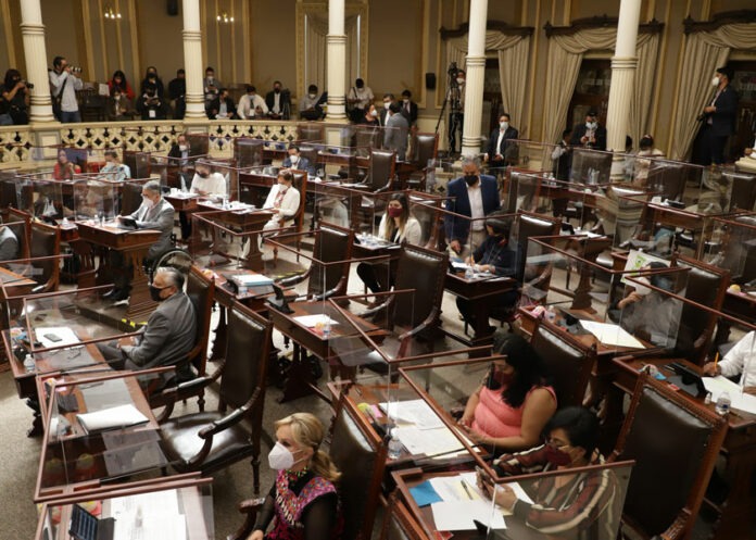 Avala Congreso que ediles tengan permitido contratar deuda pública en obras