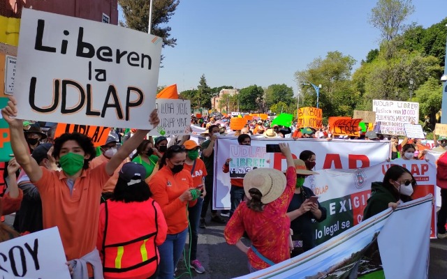 Barbosa niega injerencia de su administración para reabrir campus de la UDLAP