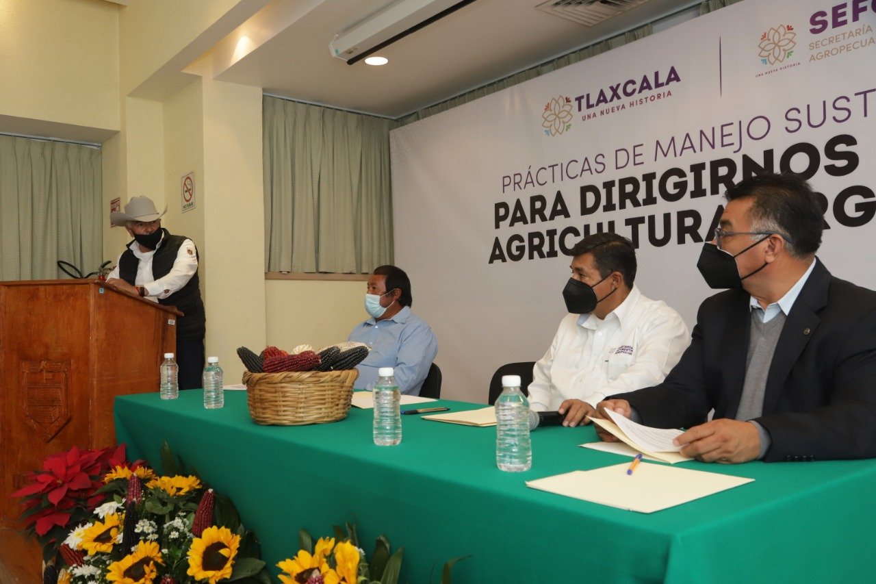 Presenta Sefoa proyecto para convertir la agricultura tradicional a orgánica