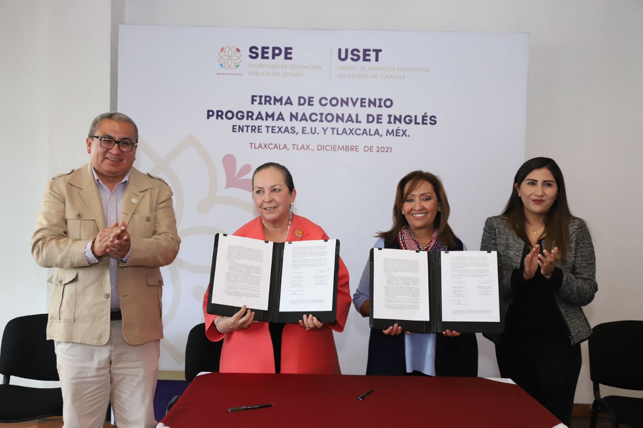 La gobernadora Lorena Cuéllar firmó convenio del programa de intercambio de maestros con la directora ejecutiva de la región 2 de Corpus Christi, Texas