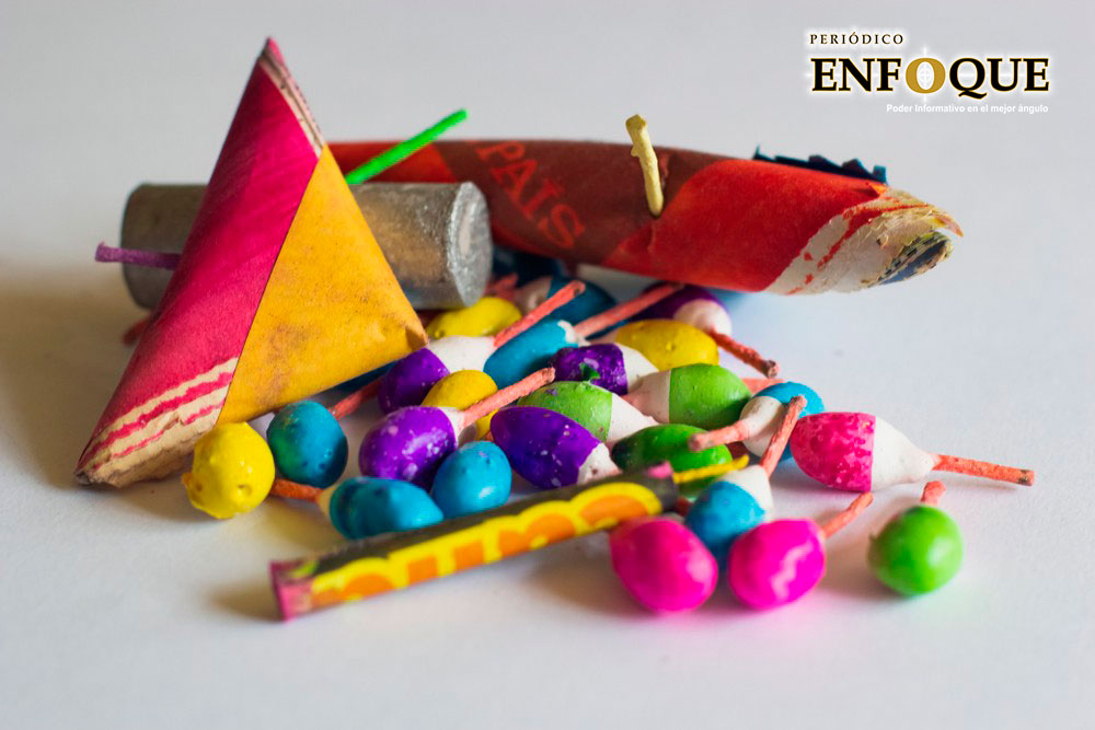 Ayuntamiento advierte con clausura a negocios que vendan pirotecnia