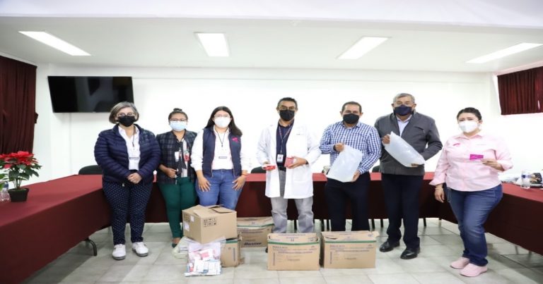   La SSC de Tlaxcala entrega libros al Cereso y Cicesma