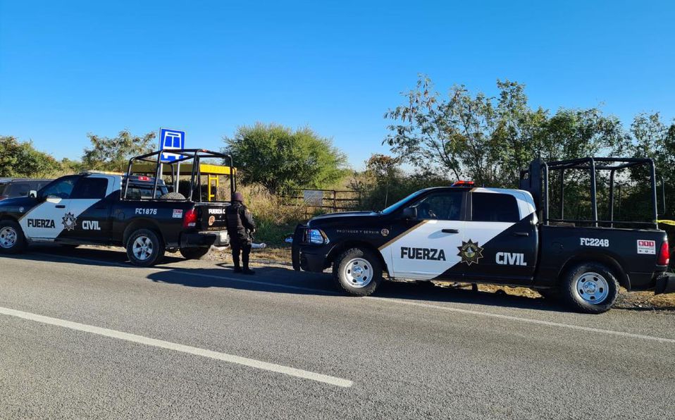 Encuentran cuerpo envuelto en plástico en la Carretera Nacional, en Montemorelos