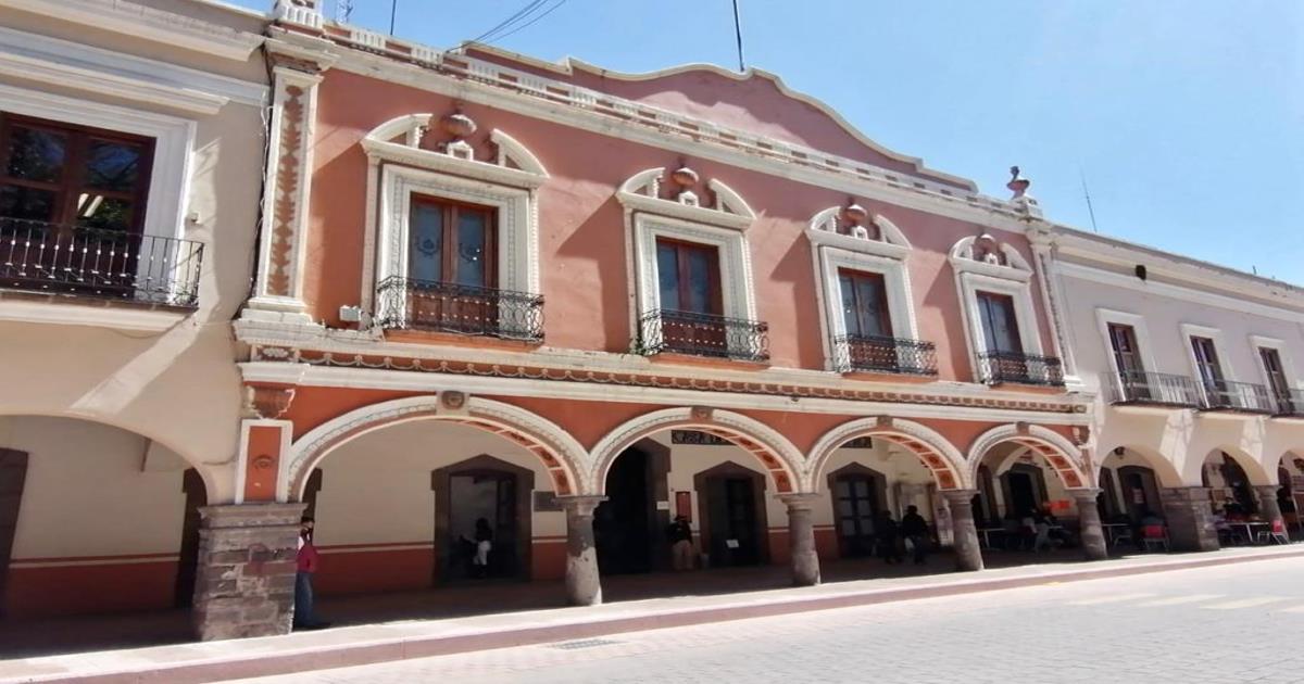 Tlaxcala se compromete a pagar aguinaldo y prestaciones a los trabajadores