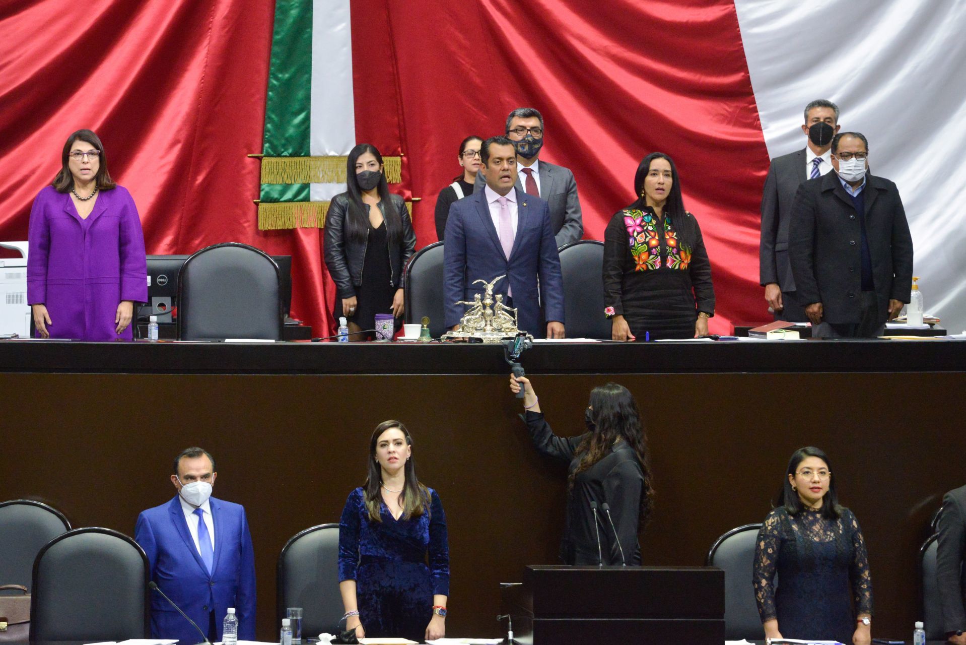 Denuncia el presidente de la cámara de diputados ante la FGR a seis consejeros del INE
