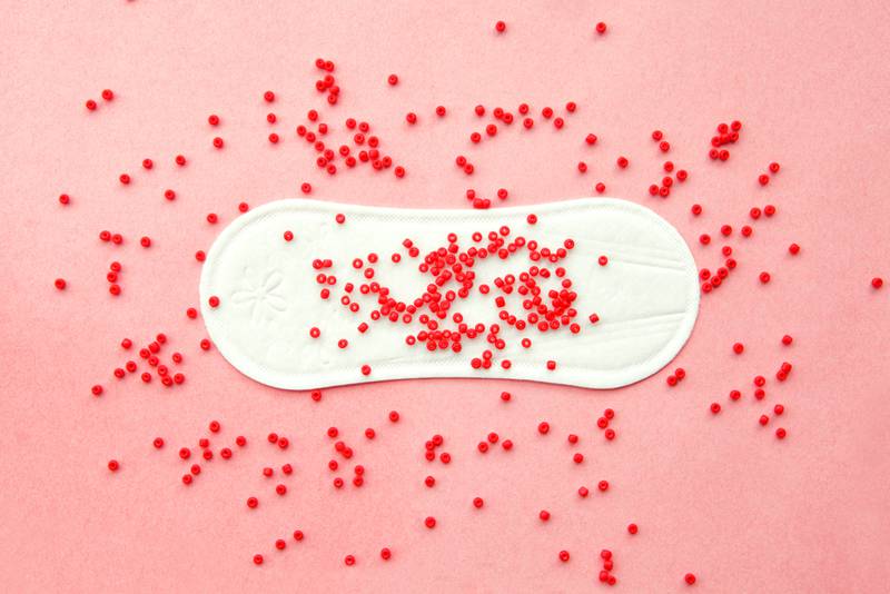 ¿Tu periodo menstrual cambió después de vacunarte contra el COVID-19? Esto te interesa