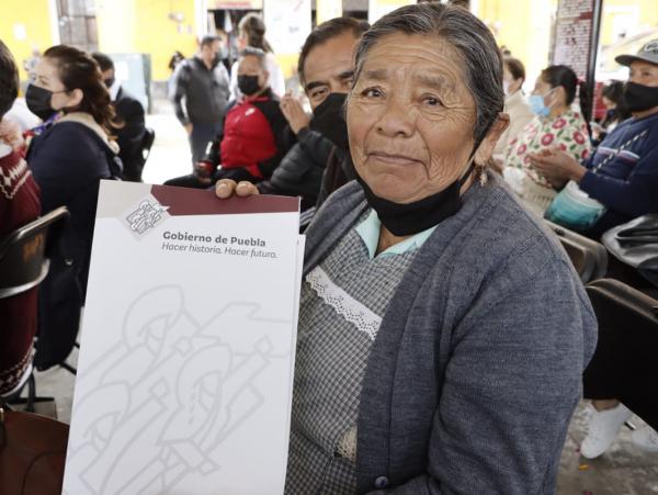 Otorga Gobierno del Estado certeza jurídica a más de mil 900 familias poblanas