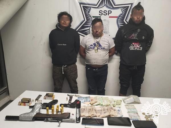 Detiene Policía Estatal a cinco personas por presunta portación ilegal de arma
