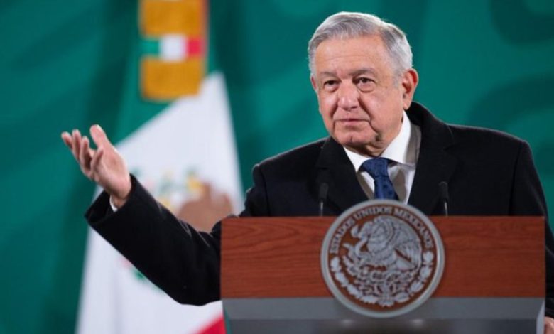“¿Y la libertad de expresión?”: AMLO llama prepotente a Zuckerberg por bloqueo a Trump en Facebook