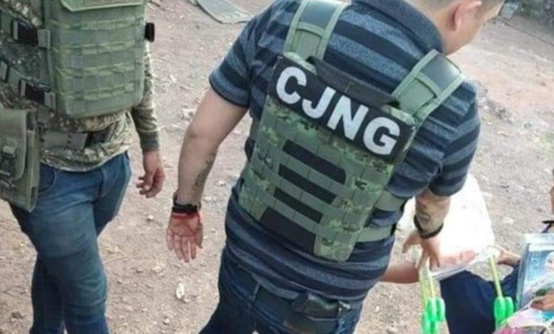 CJNG reparte juguetes a niños de Michoacán por el Día de Reyes (Fotos)