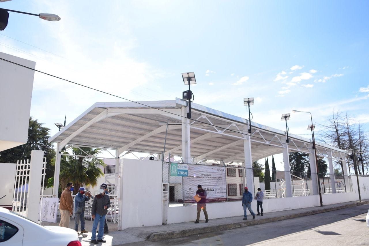 Ayuntamiento hace entrega de dos domos en Centros de Desarrollo Comunitario