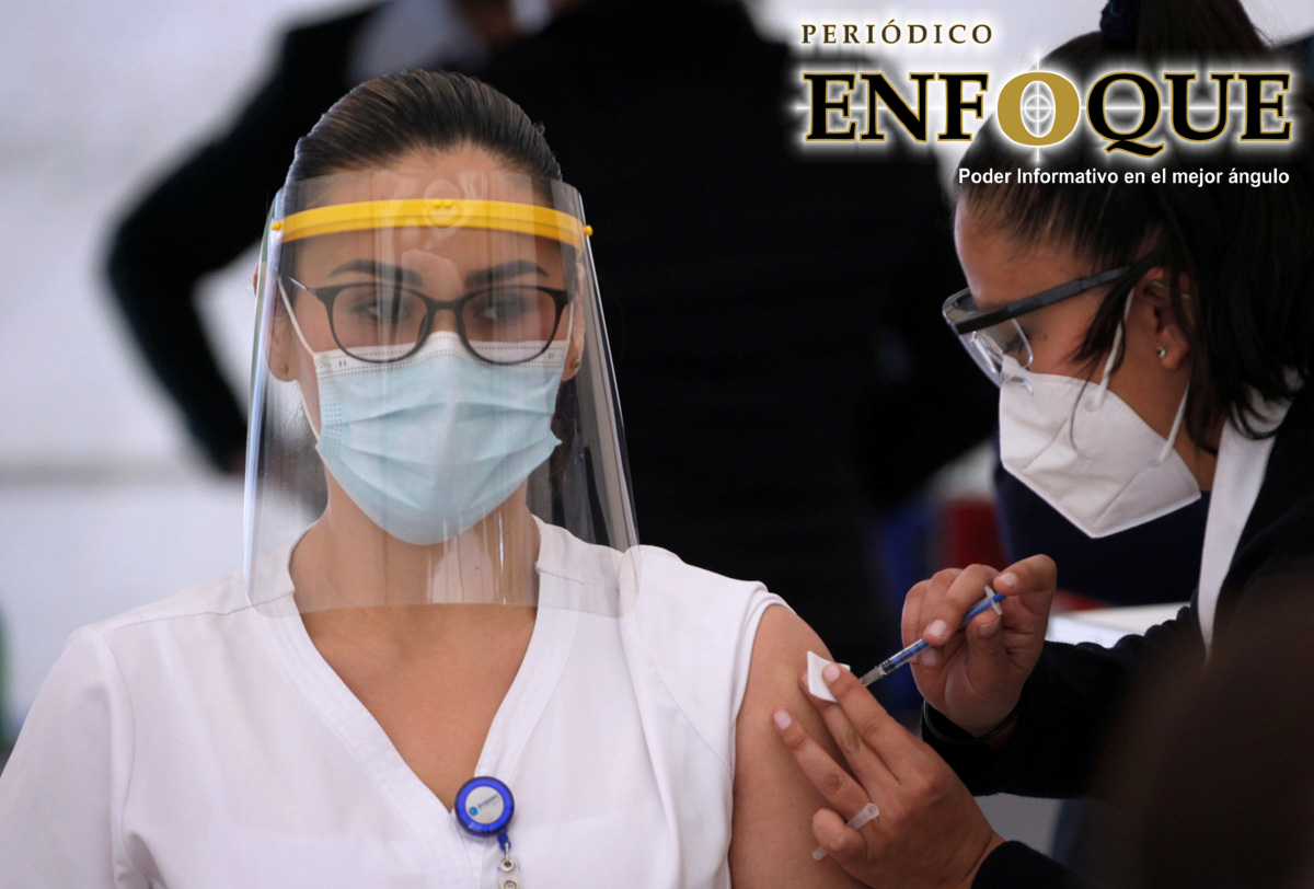 Hoy recibirán la segunda dosis contra el COVID-19 los médicos que fueron vacunados el pasado 24 de Diciembre. 