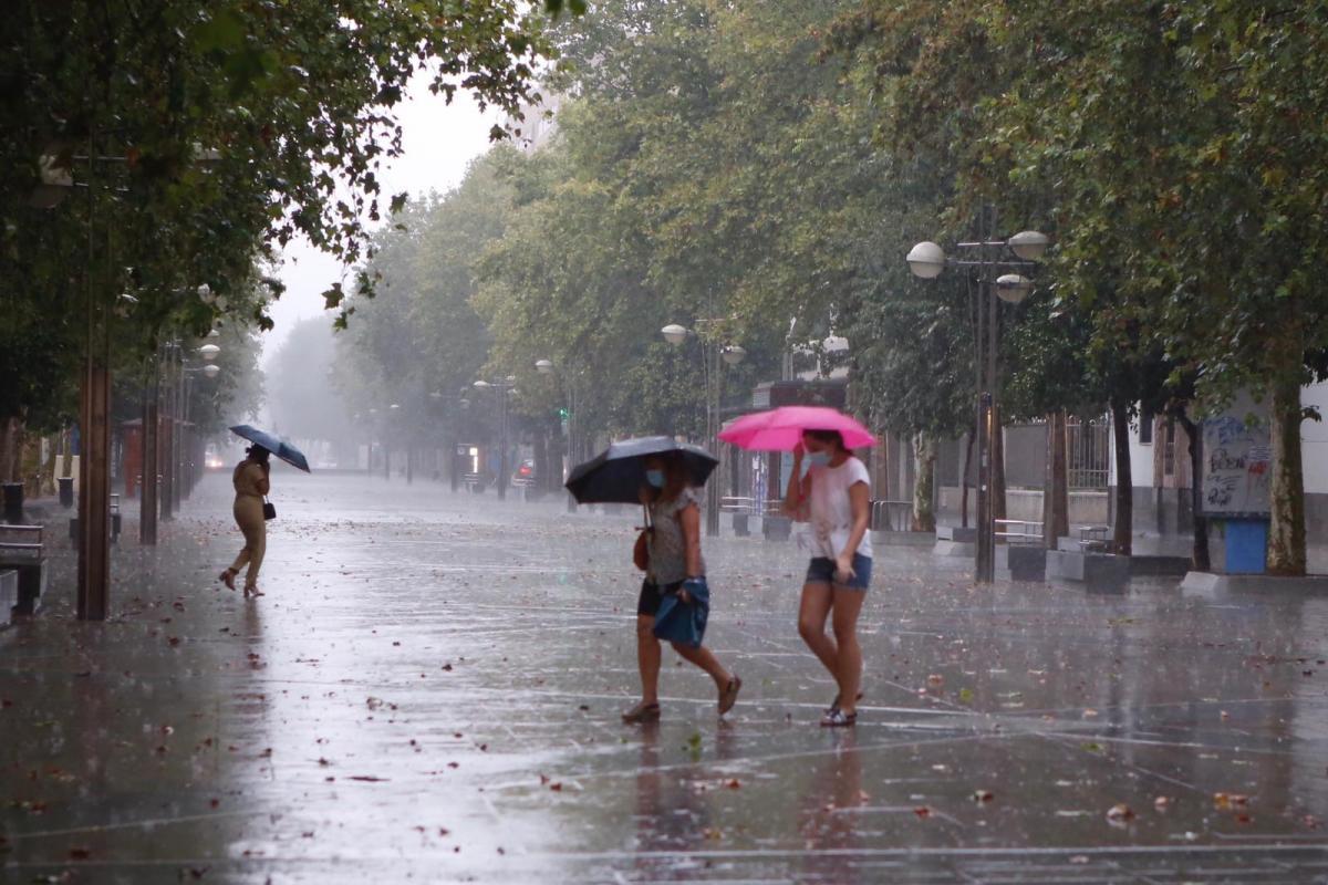 No salgas sin paraguas: prevén fuertes lluvias en estos estados