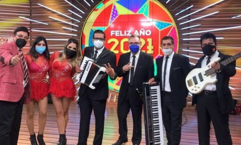 La cumbia está de luto: Muere César Estrada, pianista y director musical de “Rayito Colombiano”
