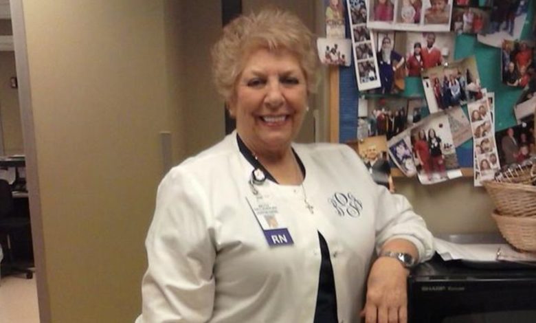 Enfermera rechaza jubilación por atender a pacientes con COVID y muere contagiada