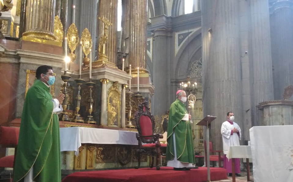 Arzobispo de Puebla reanuda misa dominical en la Catedral
